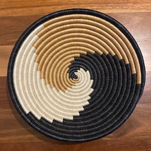 Load image into Gallery viewer, Kenyan Hand Woven Sisal Bowls