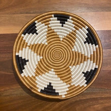 Load image into Gallery viewer, Kenyan Hand Woven Sisal Bowls