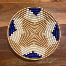 Load image into Gallery viewer, Kenyan Hand Woven Sisal Bowls